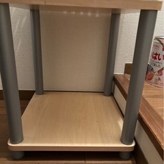 物を置く台