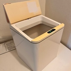 自動開閉ゴミ箱（単3乾電池付き）