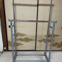 衣装かけ