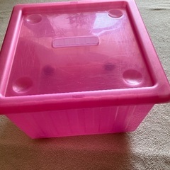 プラスチックケース２個
