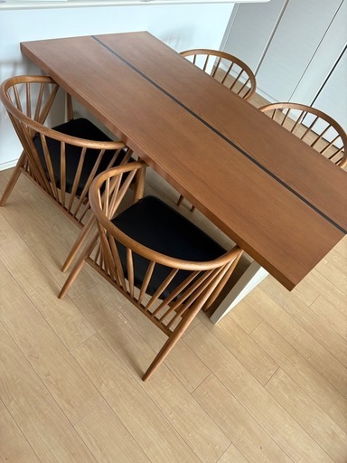 【⭐︎25年5月購入のほぼ新品☆】Divanoダイニングテーブルセット