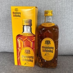 未開封　サントリー　ウイスキー 700ml 角瓶