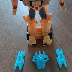 トランスフォーマー　バンブルビーおもちゃの画像