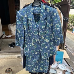 花柄スーツ