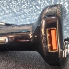 車で スマホの音楽を聴く FMトランスミッターの画像