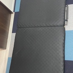 折り畳みベッド
