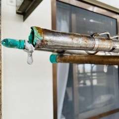 取引中【差し上げます】物干し竿と台の画像