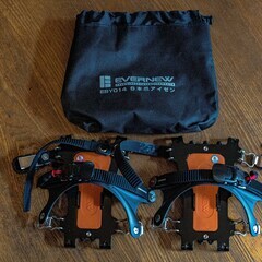 登山用軽アイゼン未使用品 エバニュー　6本爪アイゼン EBY01...