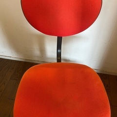 デスクチェア　高さ調整可能　の画像