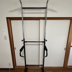 懸垂マシン（ぶら下がり健康器）