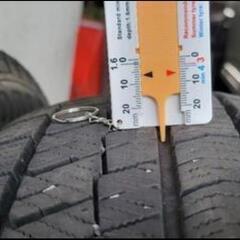 中古スタッドレスタイヤ 185/70R14  4本セットの画像