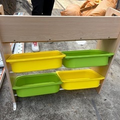 本棚おもちゃ収納の画像
