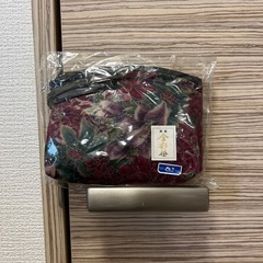 新品　未使用　金彩染ポーチ