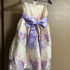 かわいいドレスの画像