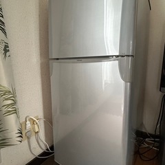 東芝冷蔵庫　YR-12T