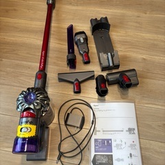 ダイソン掃除機　dyson V8 slim fluffy+