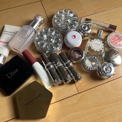 気になるコスメ等あれば単品販売します！