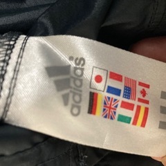 adidas　の画像