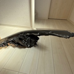 値下げ！　50プリウス　後期　ヘッドライト　純正　トヨタの画像