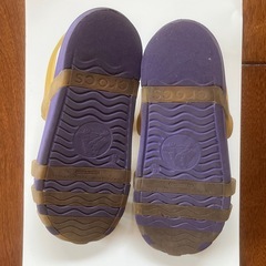 Crocs クロックス サンダル C13 19cm お花 紫外線で色変化の画像