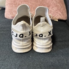 sports軽量スニーカーの画像