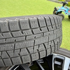 205/55R17 レオニス　VT 
ヨコハマ　スタッドレスタイヤ 17インチ　4本セットの画像