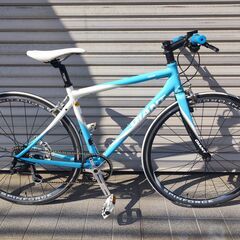 GIANT クロスバイク カーボンフォーク サイクルコンピュータ付