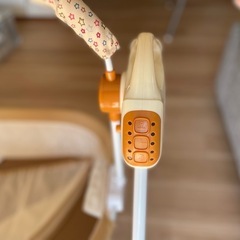 SALE中‼️ベビーベッド　　音楽　電動　ゆりかご　ロッキングベッドの画像
