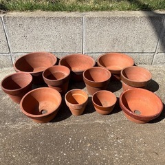 色々な形の植木鉢(全て小さ目)11個セット