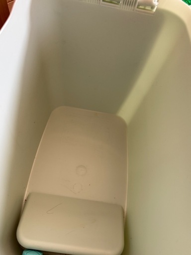 ??????おむつゴミ箱
