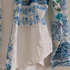 【新品同様】インナーとブラウスセット　Ｍ〜Lサイズ（大きめ）の画像