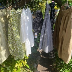 【値下げ交渉OK】レディース服200円〜

