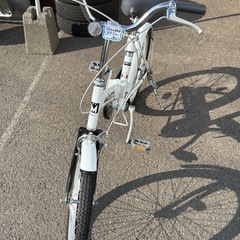 折りたたみ自転車　白