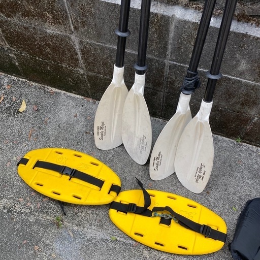 【売切れ】　別出品のおまけ品　パドルとバックレスト（カヤック背もたれ）各2つ