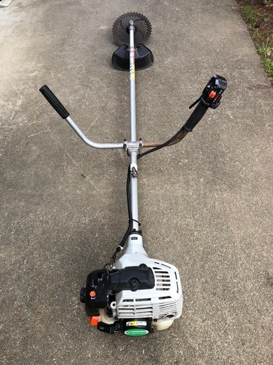 刈払機 草刈機   大排気量