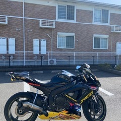 スズキ GSX R600 K7
の画像