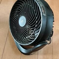 コンパクト黒ファン