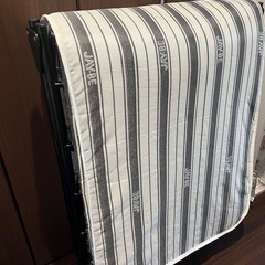 折り畳みベッド