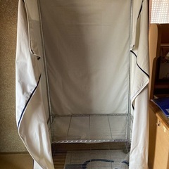 綺麗めなメタルラック