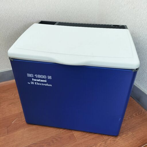 IWATANI RC 1800 N イワタニ 3電源 冷蔵庫 イワタニ ポータブル・3