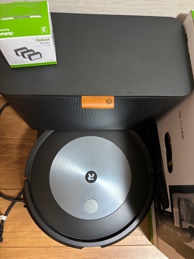 iRobot j7+ ロボット掃除機本体