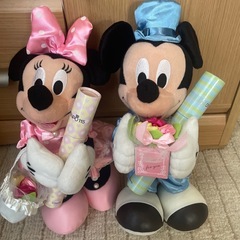 ミニーちゃんとミッキーのぬいぐるみ