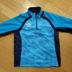 umbro  160 薄手のジャンパー