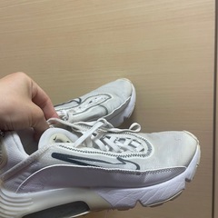 ナイキ　エアマックス22-5
