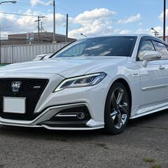 H31年式　クラウンハイブリッド　RSアドバンス　ホワイトレザー