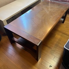 テーブル
