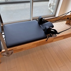 【新品未使用】業務用 ピラティスリフォーマー1台（ボックス・フッ...