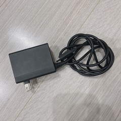 Nintendo Switch 充電器