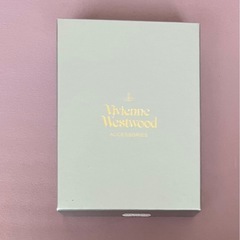 Vivienne Westwood 財布　箱付きの画像