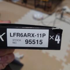 新品　未使用ＮＧＫ   プラグ　LFR6ARX−11P    ４本の画像